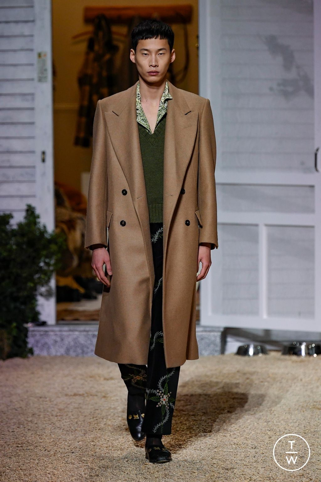 Fashion Week Paris Fall/Winter 2023 look 36 from the Bode collection menswear