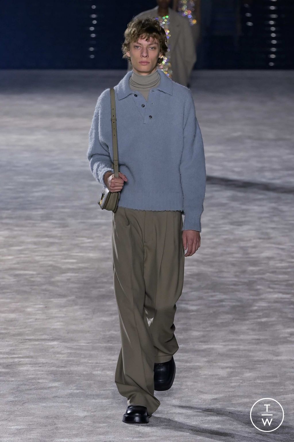 Fashion Week Paris Fall/Winter 2023 look 17 from the Ami collection menswear