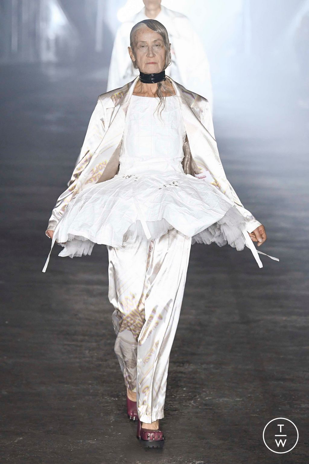 Fashion Week Milan Fall/Winter 2023 look 75 de la collection Charles Jeffrey LOVERBOY menswear
