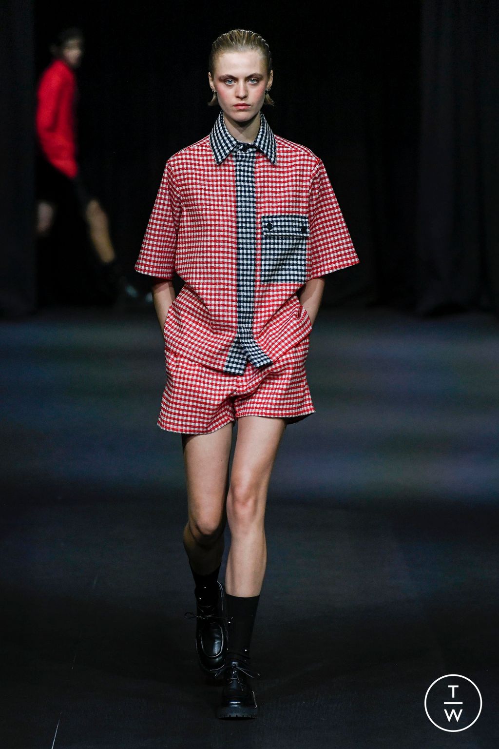 Fashion Week London Spring/Summer 2023 look 19 from the Daniel W Fletcher collection 女装