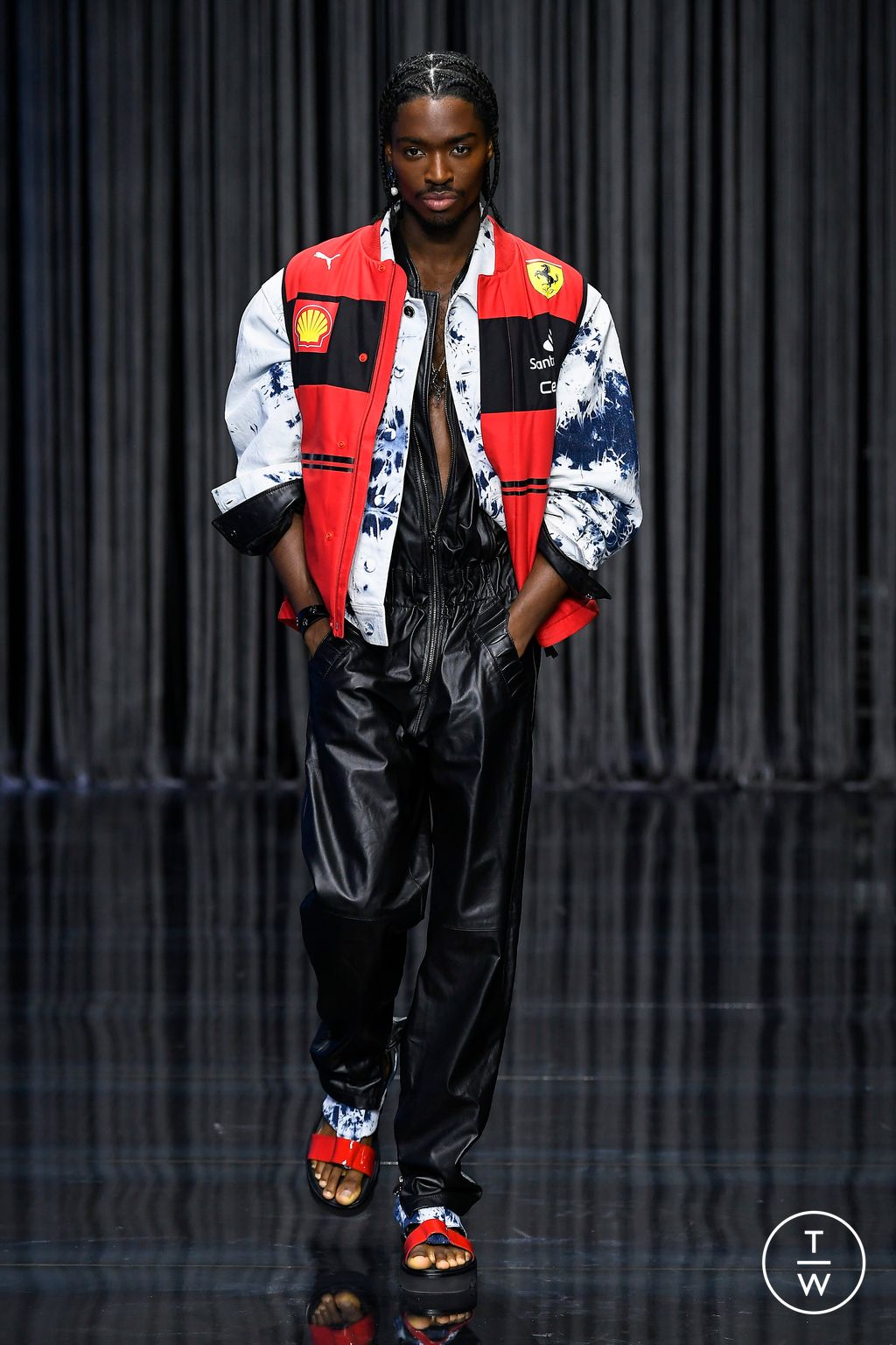 Fashion Week Milan Spring/Summer 2023 look 31 from the Ferrari collection 女装