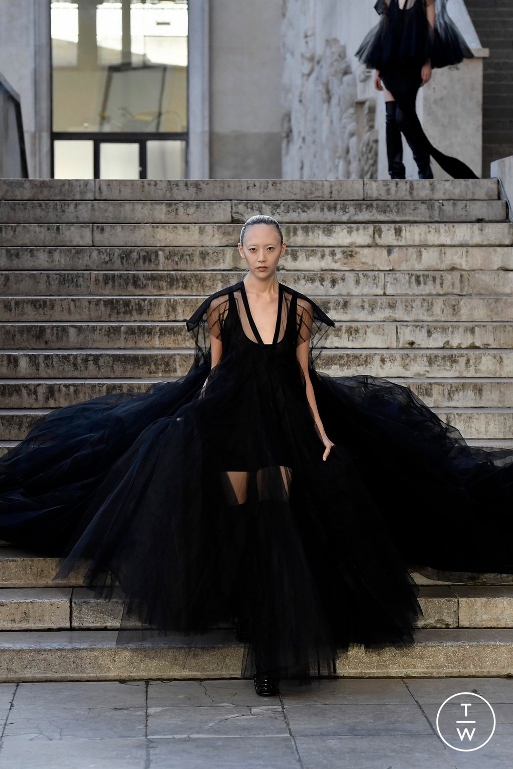 Fashion Week Paris Spring/Summer 2023 look 40 de la collection Rick Owens womenswear