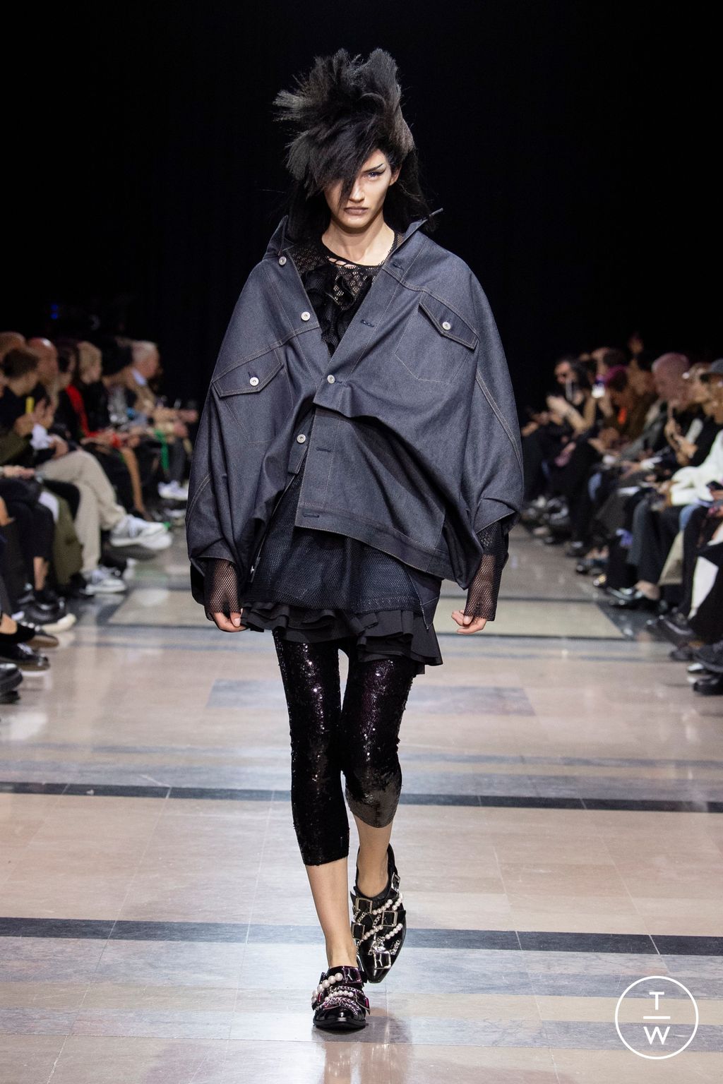 Fashion Week Paris Spring/Summer 2023 look 38 from the Junya Watanabe collection womenswear