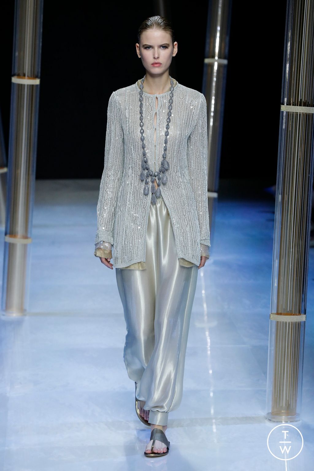 Fashion Week Milan Spring/Summer 2023 look 47 from the Giorgio Armani collection womenswear