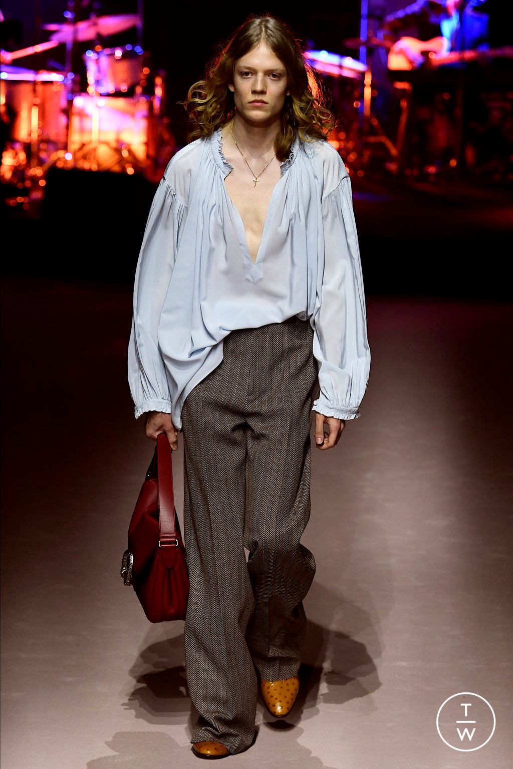 Fashion Week Milan Fall/Winter 2023 look 18 from the Gucci collection 男装