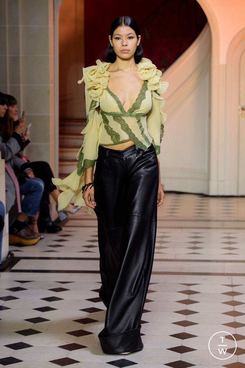 Fashion Week Paris Spring/Summer 2023 look 4 from the Vaillant collection 女装