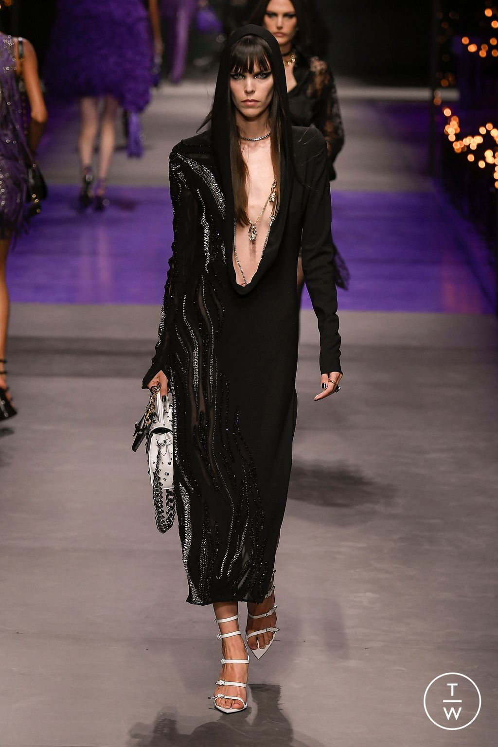 Fashion Week Milan Spring/Summer 2023 look 45 from the Versace collection womenswear
