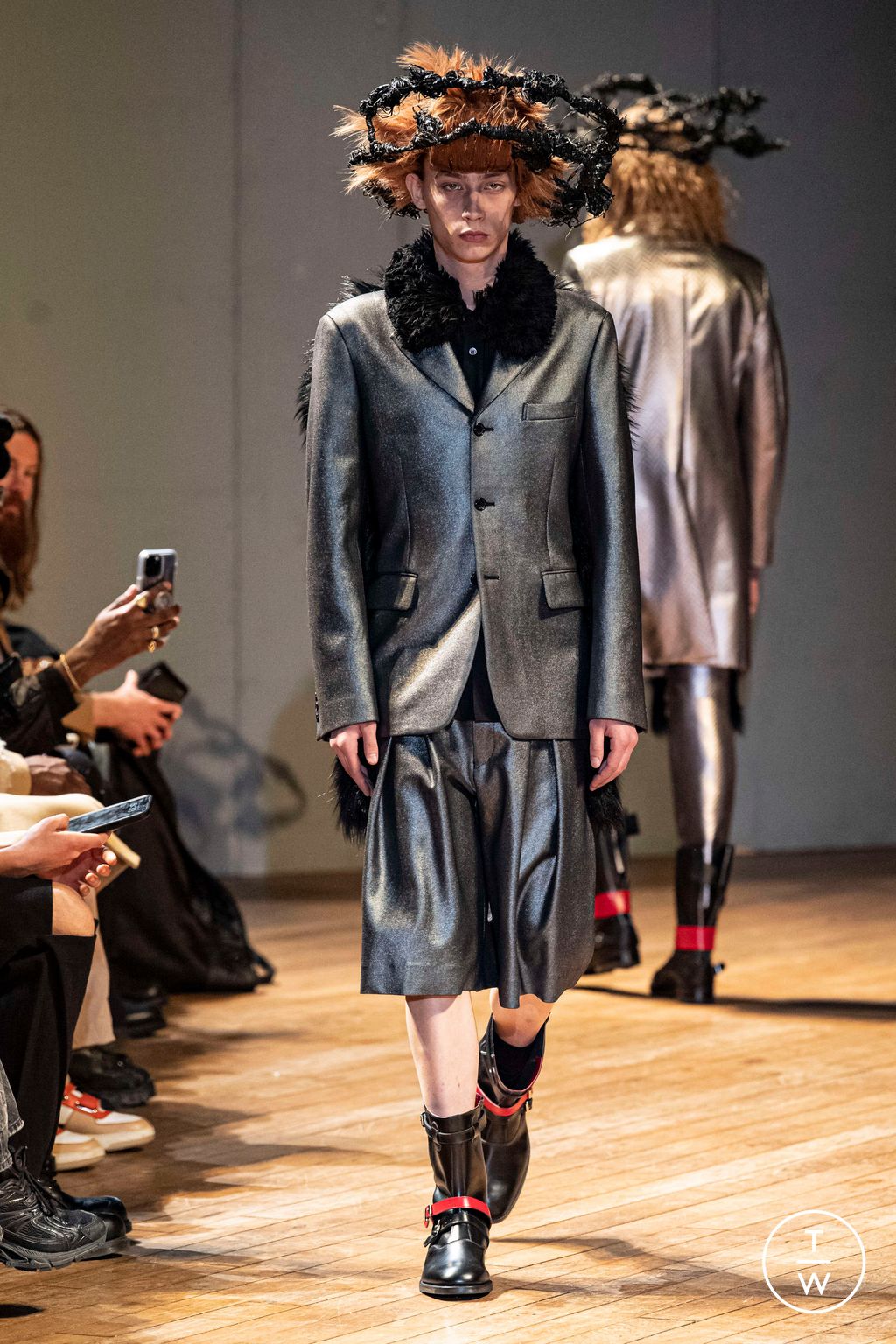 Fashion Week Paris Fall/Winter 2023 look 11 from the Comme des Garçons Homme Plus collection menswear