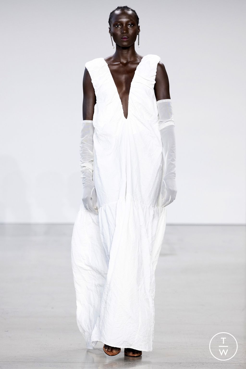 Fashion Week New York Spring/Summer 2023 look 37 from the Deveaux collection 女装