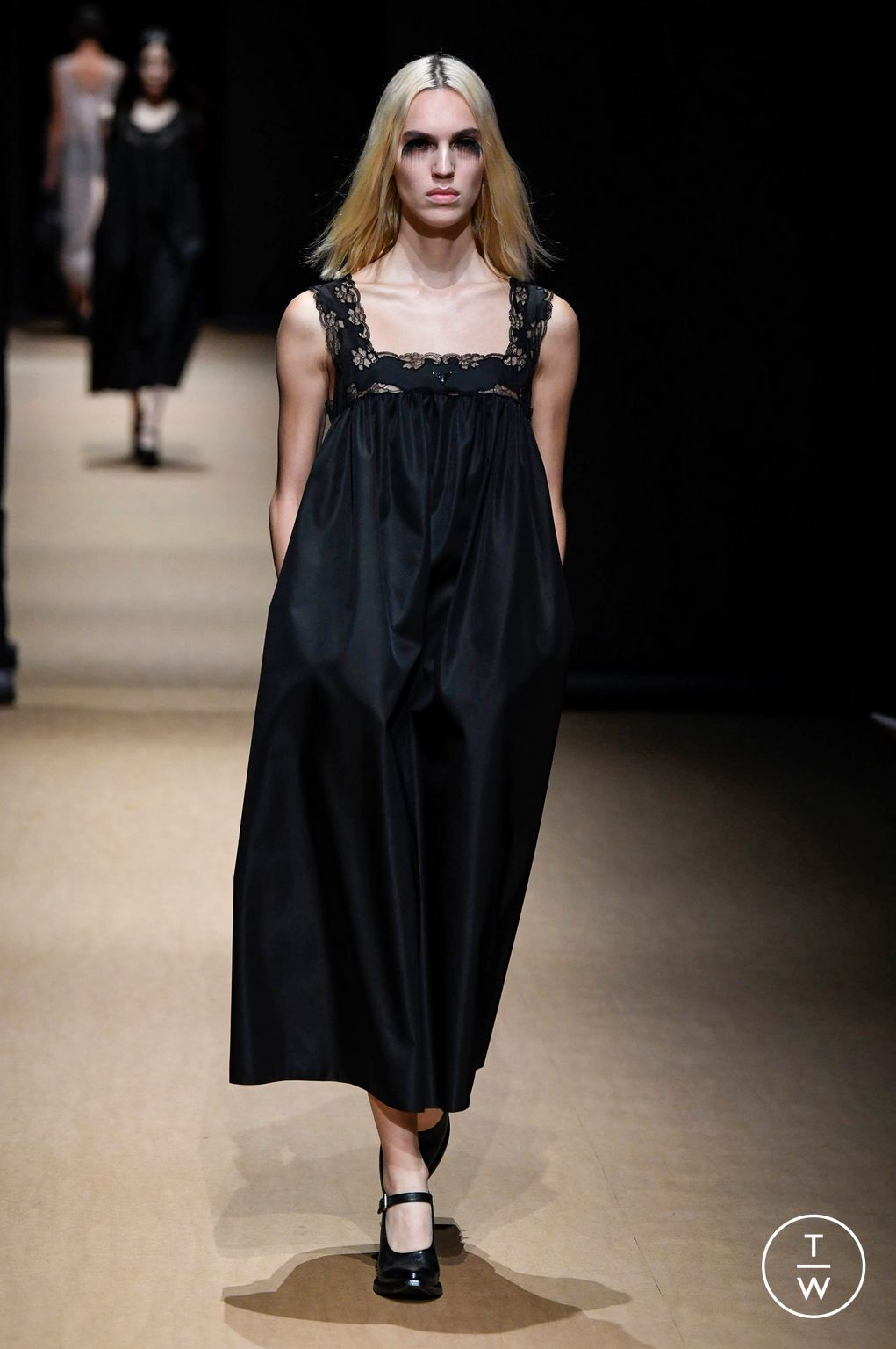 Fashion Week Milan Spring/Summer 2023 look 30 from the Prada collection womenswear
