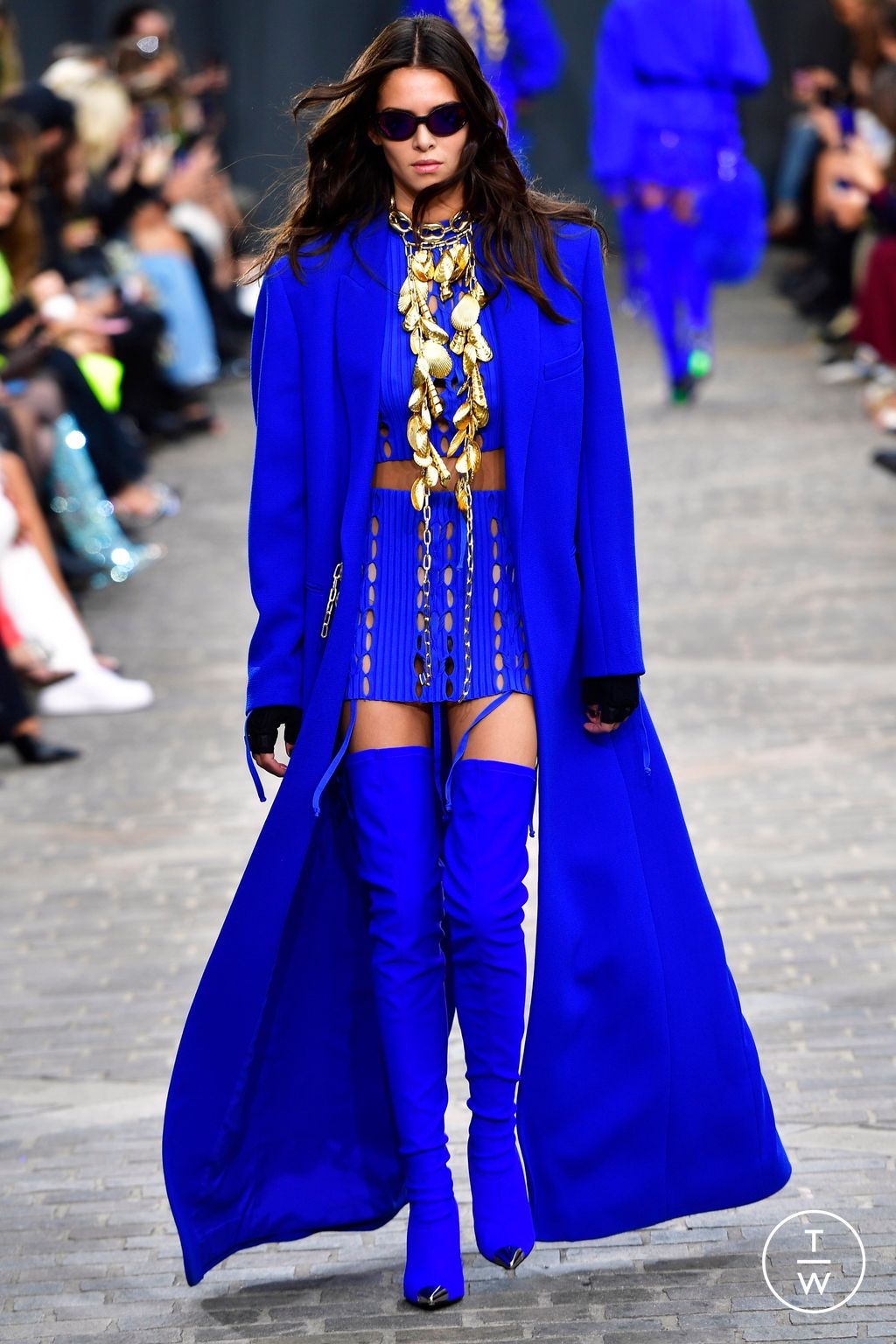 Fashion Week London Spring/Summer 2023 look 9 from the David Koma collection 女装