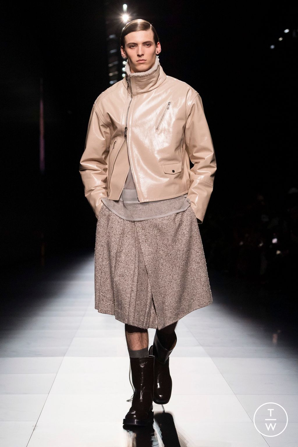 Fashion Week Paris Fall/Winter 2023 look 20 from the Dior Men collection menswear