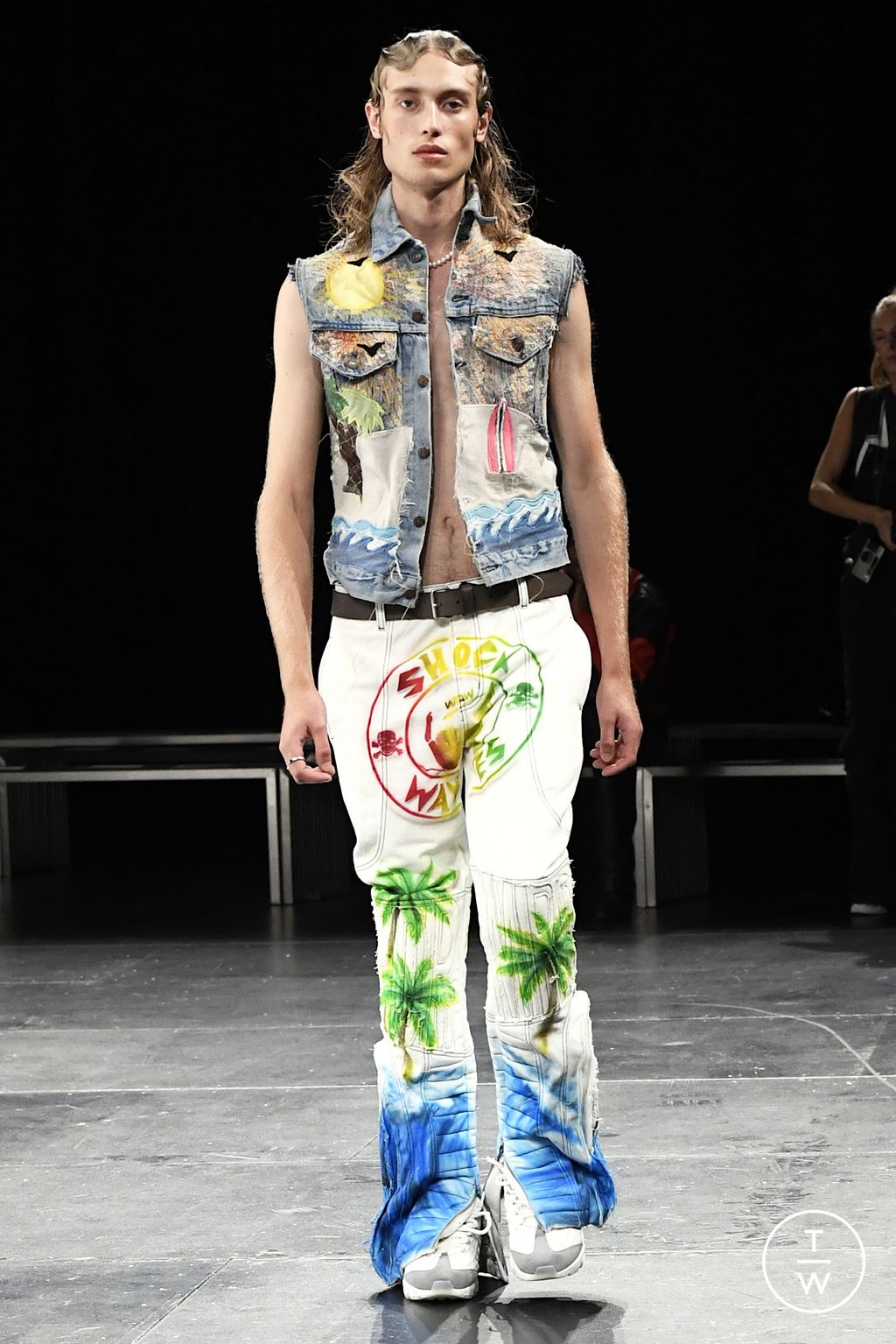 Fashion Week New York Spring/Summer 2023 look 31 from the Who Decides War collection 女装