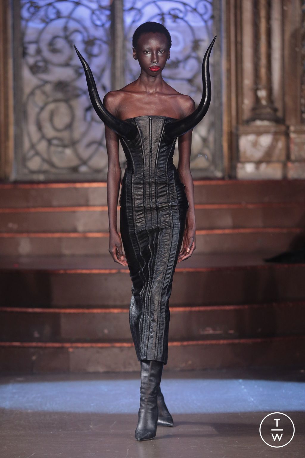Fashion Week New York Fall/Winter 2023 look 15 from the Luis de Javier collection womenswear