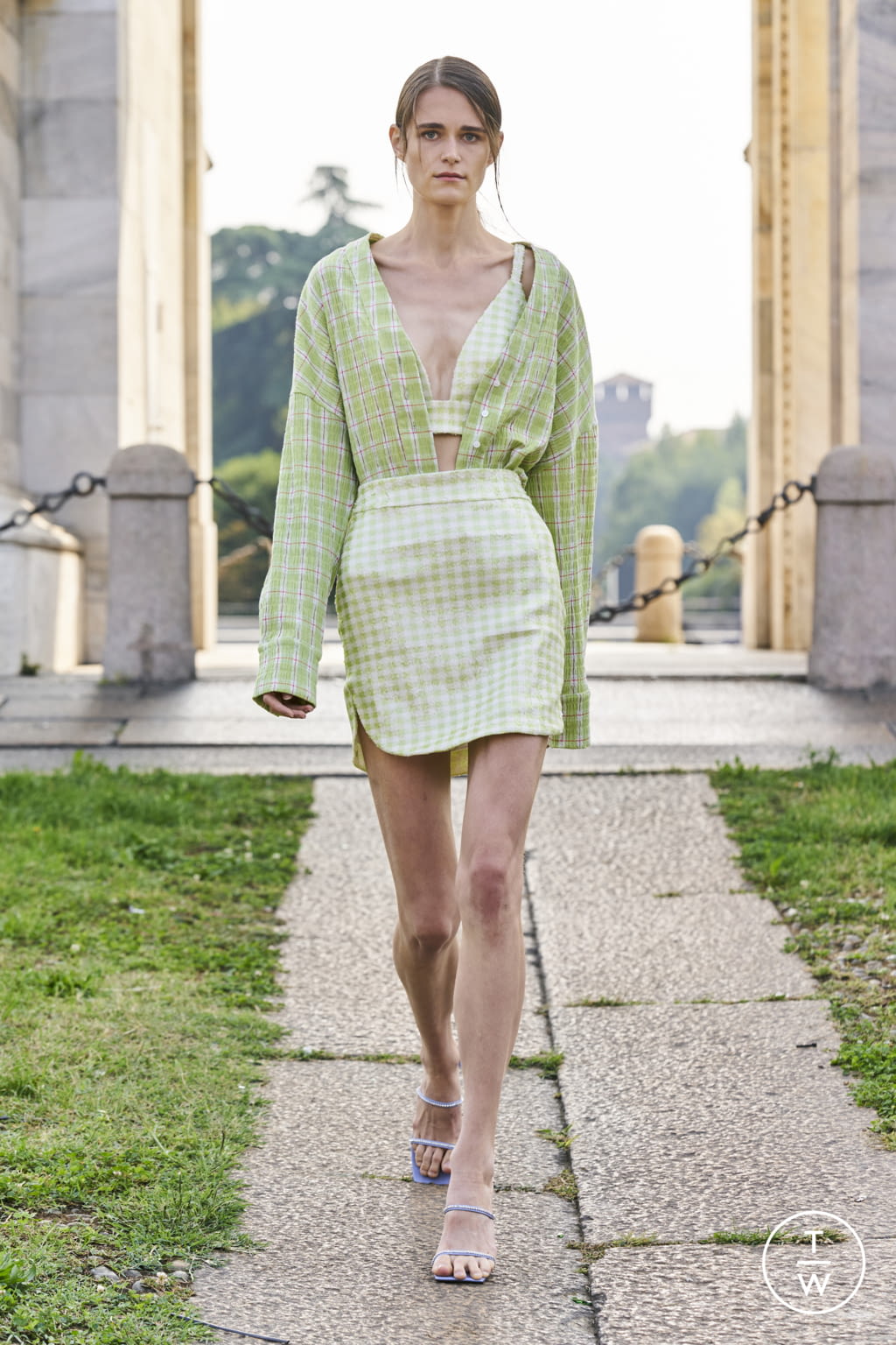 Fashion Week Milan Spring/Summer 2022 look 2 from the Goncalo Peixoto collection 女装