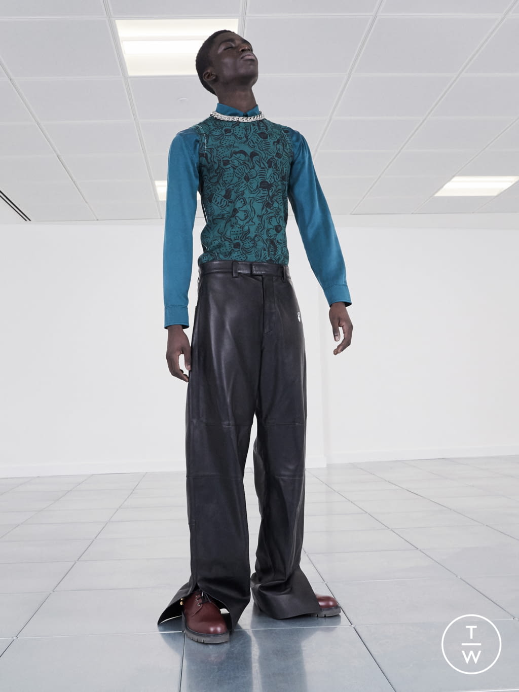 Fashion Week Paris Pre-Fall 2020 look 20 from the Off-White collection menswear