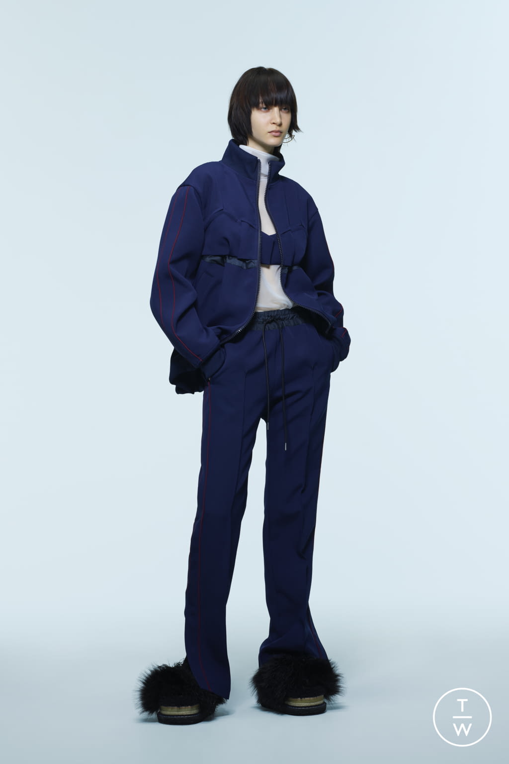 Fashion Week Paris Pre-Fall 2022 look 20 from the Sacai collection 女装