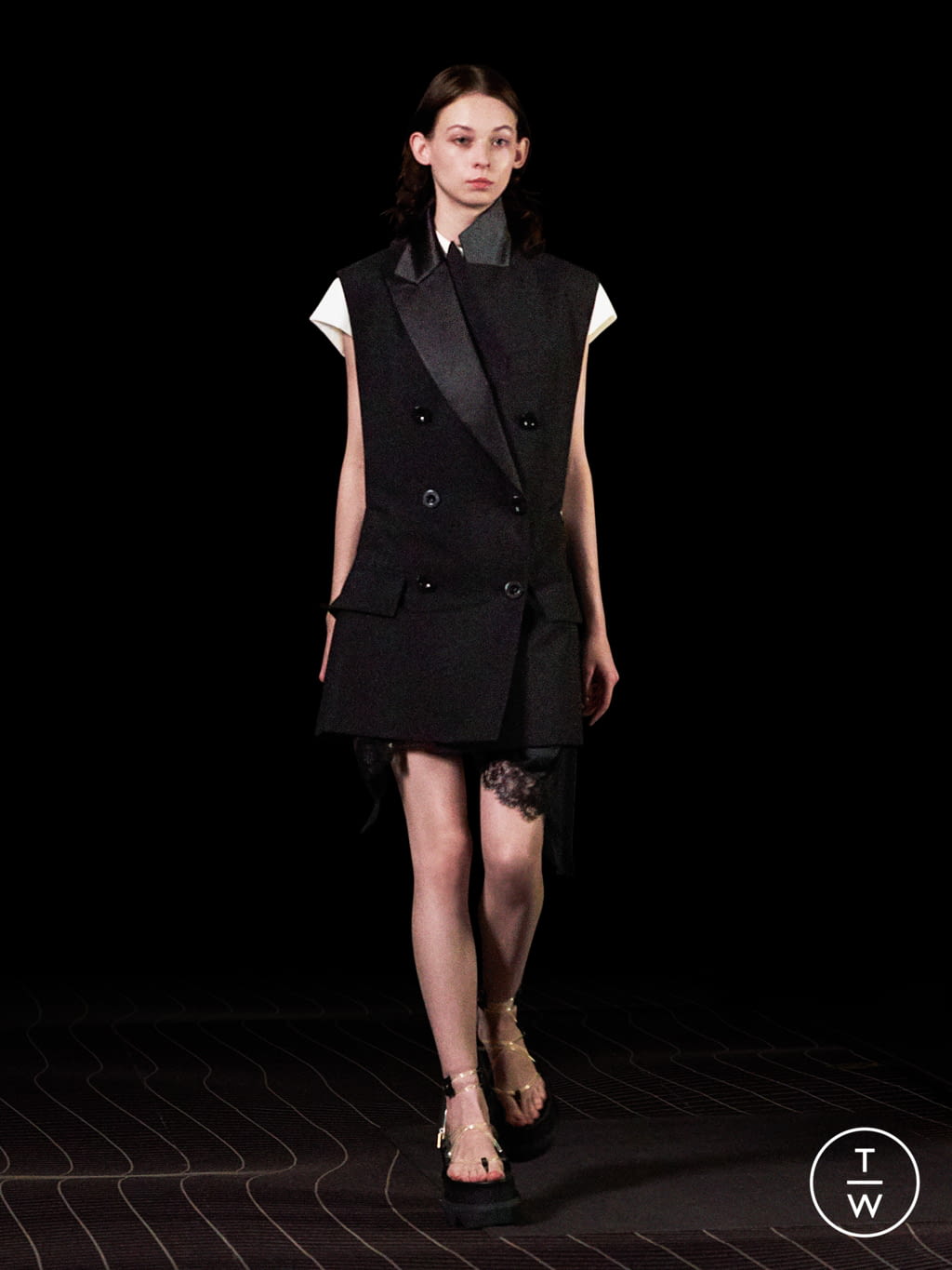 Fashion Week Paris Spring/Summer 2022 look 20 de la collection Sacai womenswear