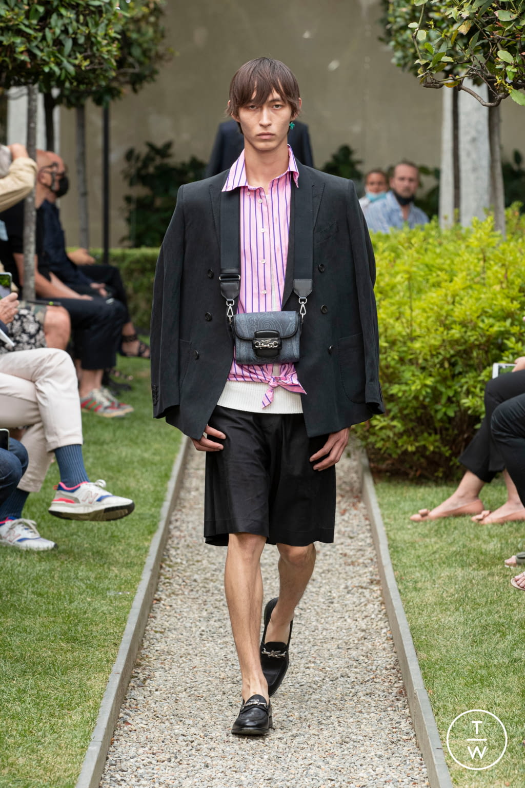 Fashion Week Milan Spring/Summer 2021 look 20 from the Etro collection menswear