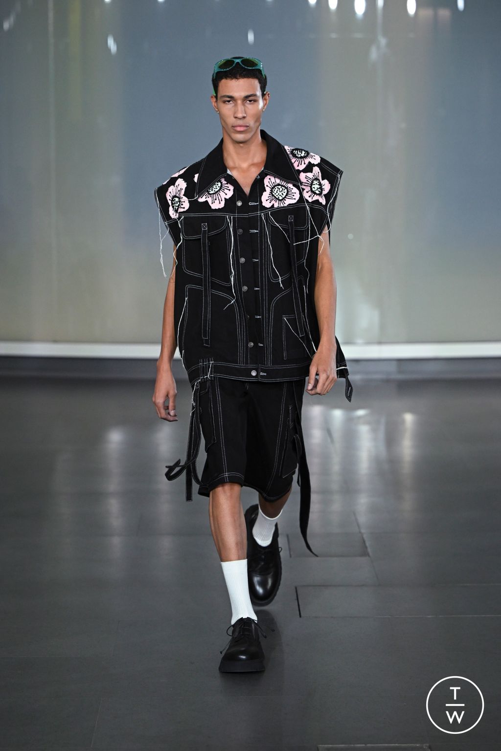 Fashion Week Milan Spring/Summer 2023 look 20 from the Dhruv-Kapoor collection menswear