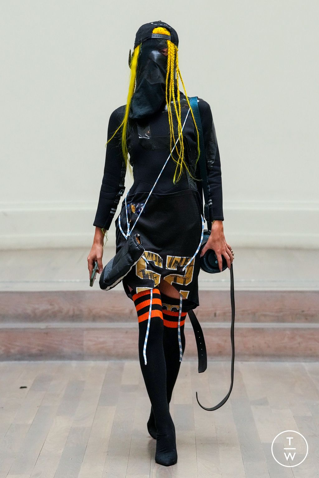 Fashion Week London Fall/Winter 2023 look 20 from the NOKI collection womenswear