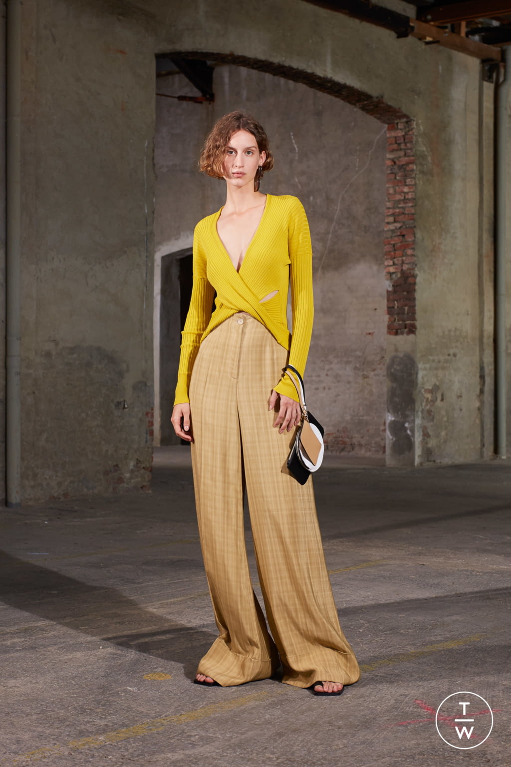 Fashion Week Milan Resort 2019 look 20 from the Erika Cavallini collection womenswear