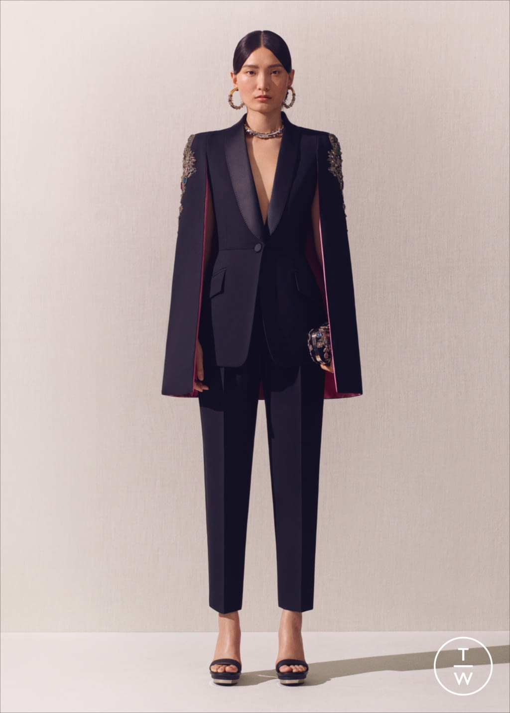 Fashion Week Paris Resort 2020 look 35 from the Alexander McQueen collection womenswear