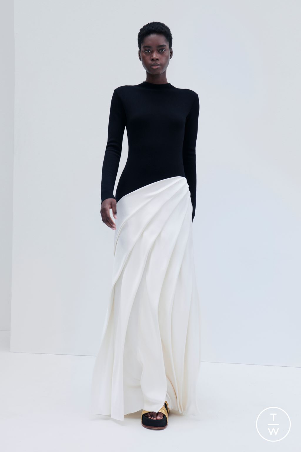 Fashion Week New York Resort 2024 look 20 from the Gabriela Hearst collection womenswear