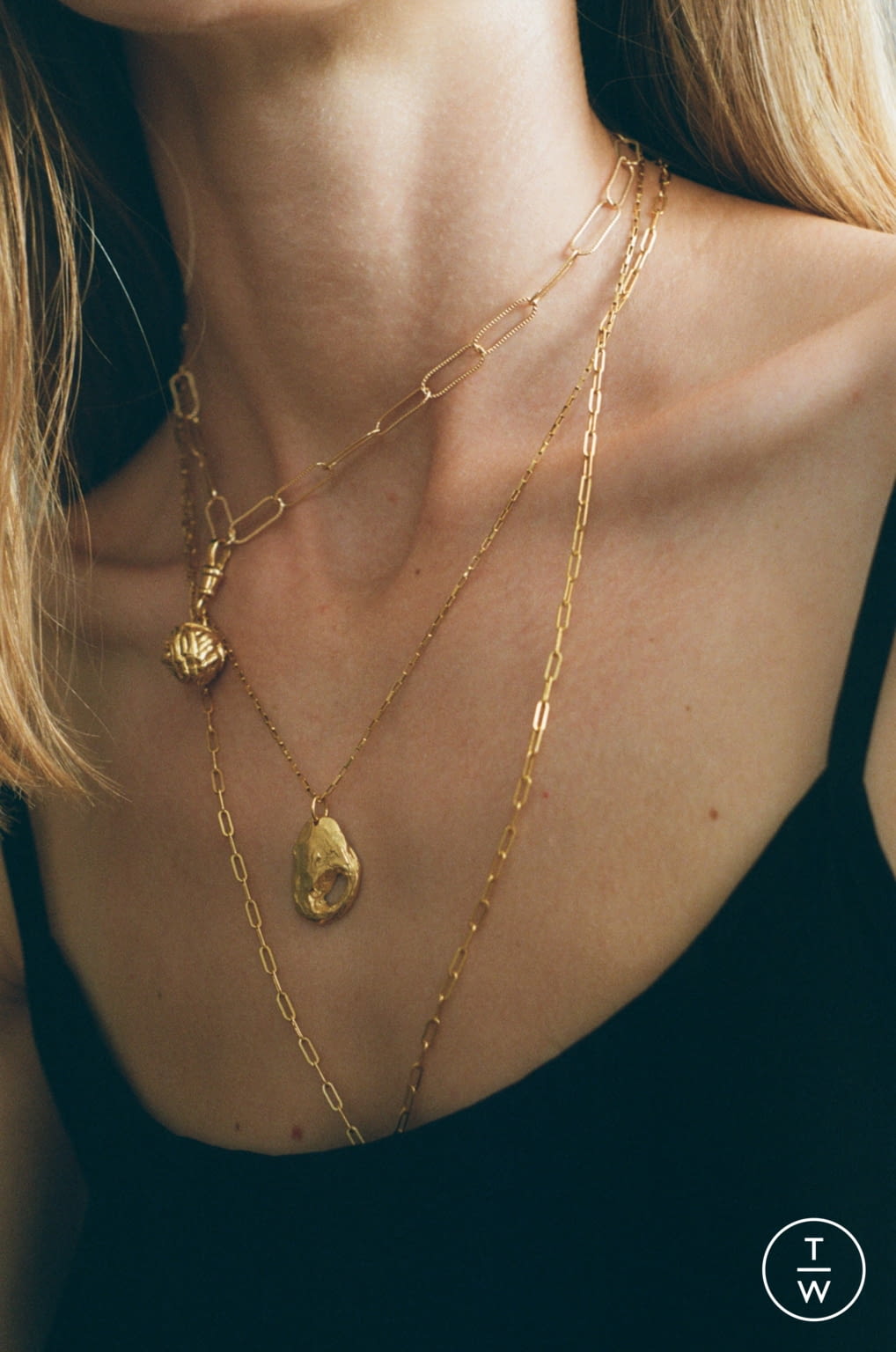 Fashion Week London Spring/Summer 2021 look 24 from the Alighieri collection 女装配饰