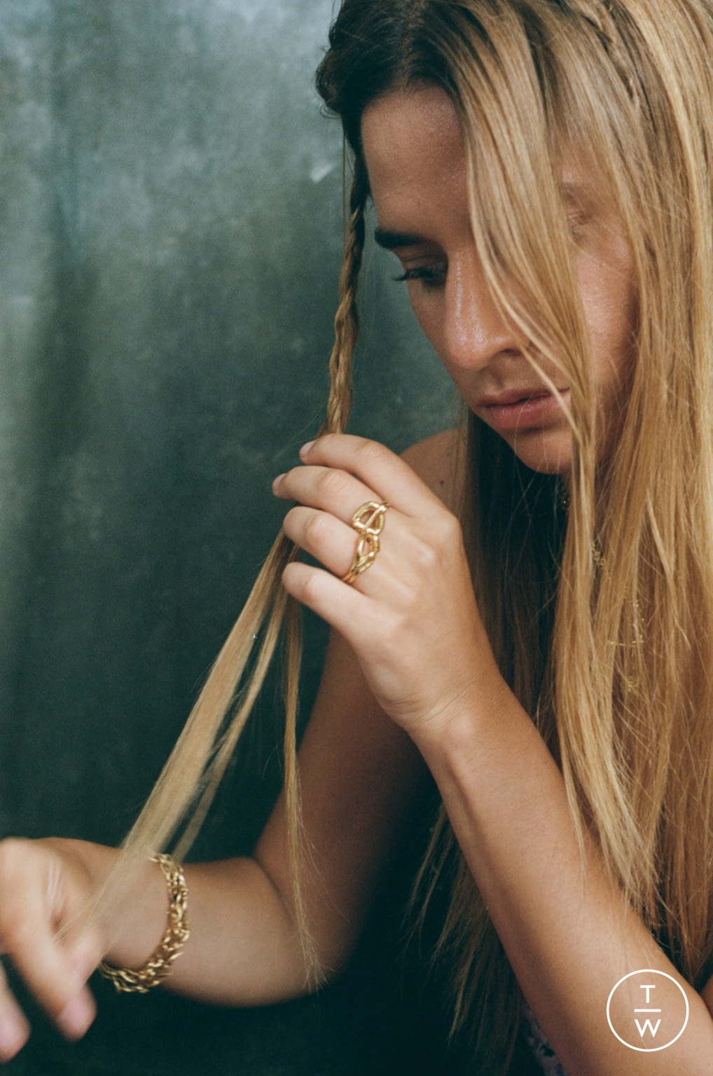 Fashion Week London Spring/Summer 2021 look 32 from the Alighieri collection 女装配饰