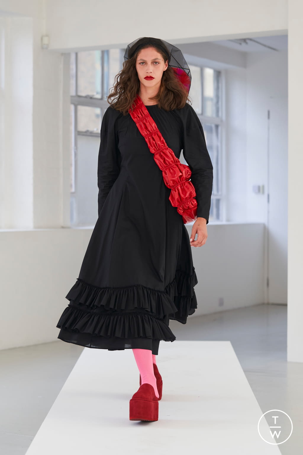 Fashion Week London Spring/Summer 2021 look 9 de la collection Molly Goddard womenswear