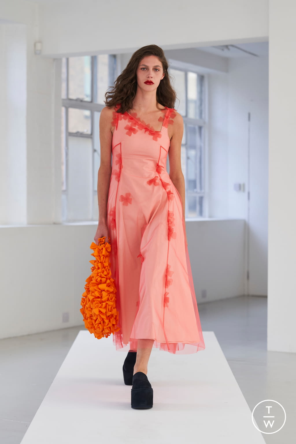 Fashion Week London Spring/Summer 2021 look 23 de la collection Molly Goddard womenswear