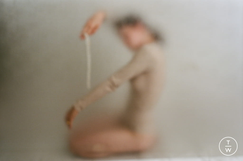 Fashion Week London Spring/Summer 2021 look 51 from the Alighieri collection 女装配饰