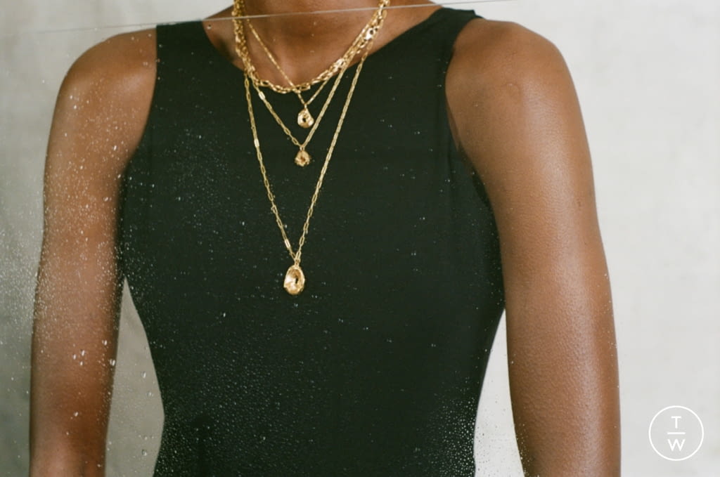 Fashion Week London Spring/Summer 2021 look 55 from the Alighieri collection 女装配饰