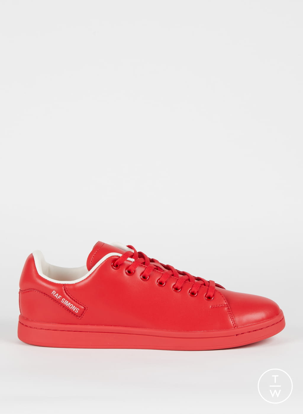 Fashion Week Paris Fall/Winter 2020 look 18 from the Raf Simons collection 男装配饰