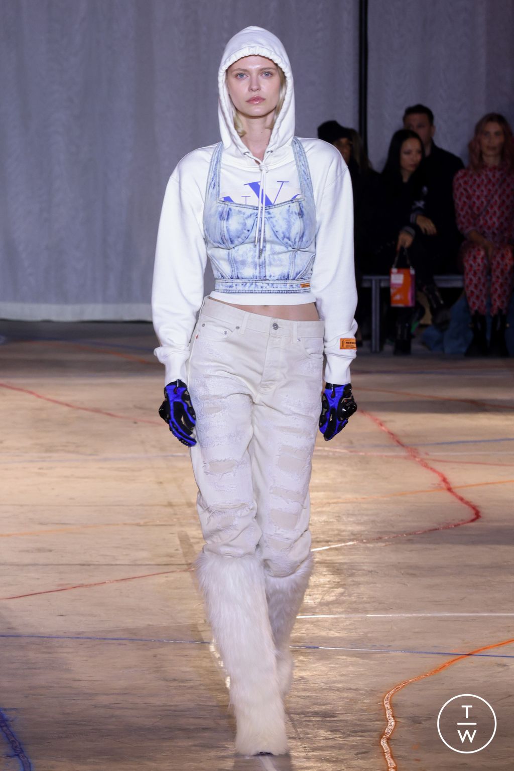 Fashion Week New York Fall/Winter 2023 look 13 from the Heron Preston collection 女装