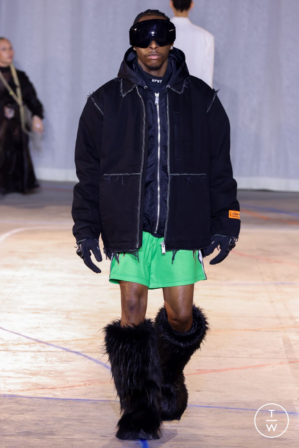 Fashion Week New York Fall/Winter 2023 look 38 from the Heron Preston collection womenswear