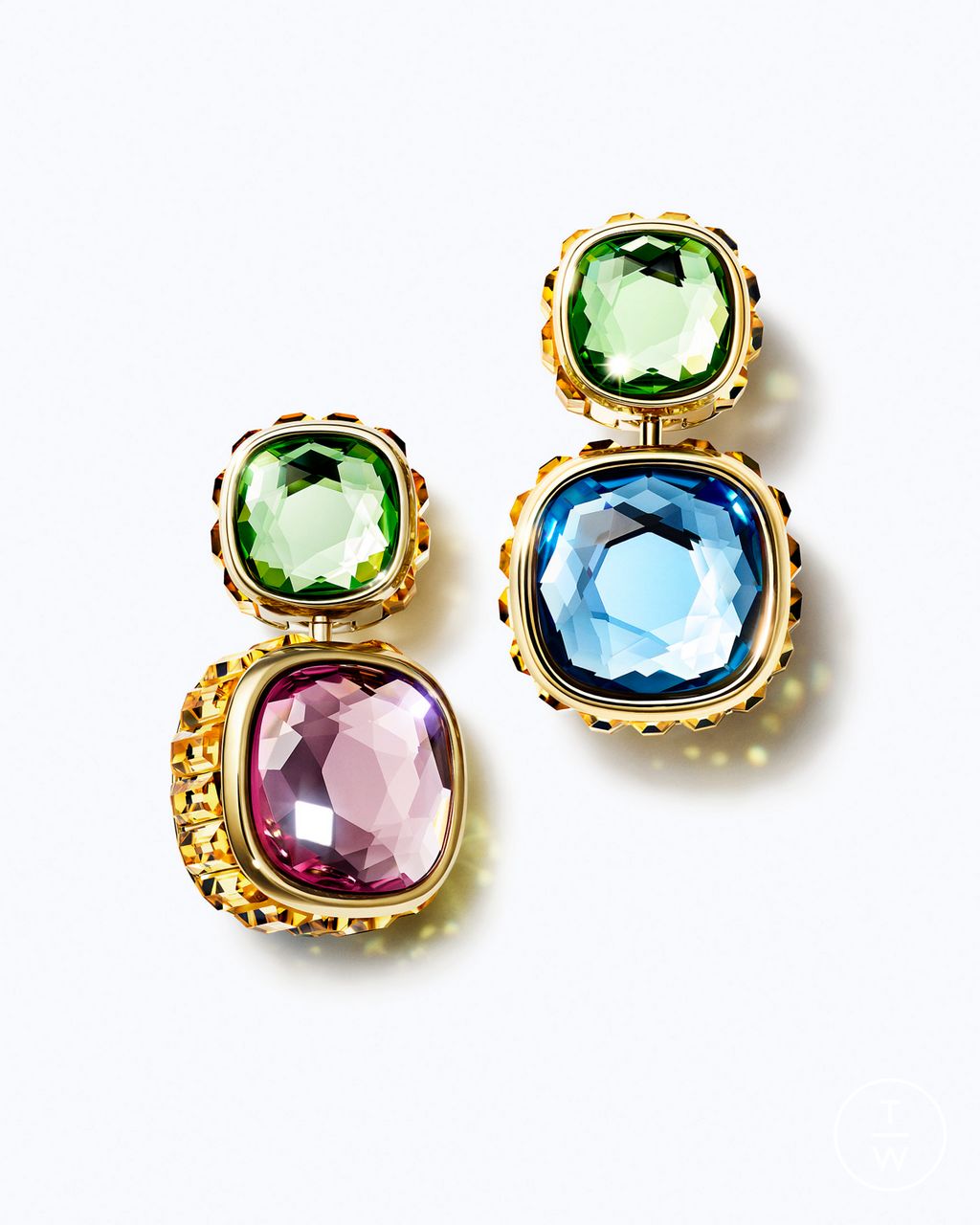 Fashion Week Paris Spring/Summer 2025 look 7 from the Swarovski collection womenswear accessories