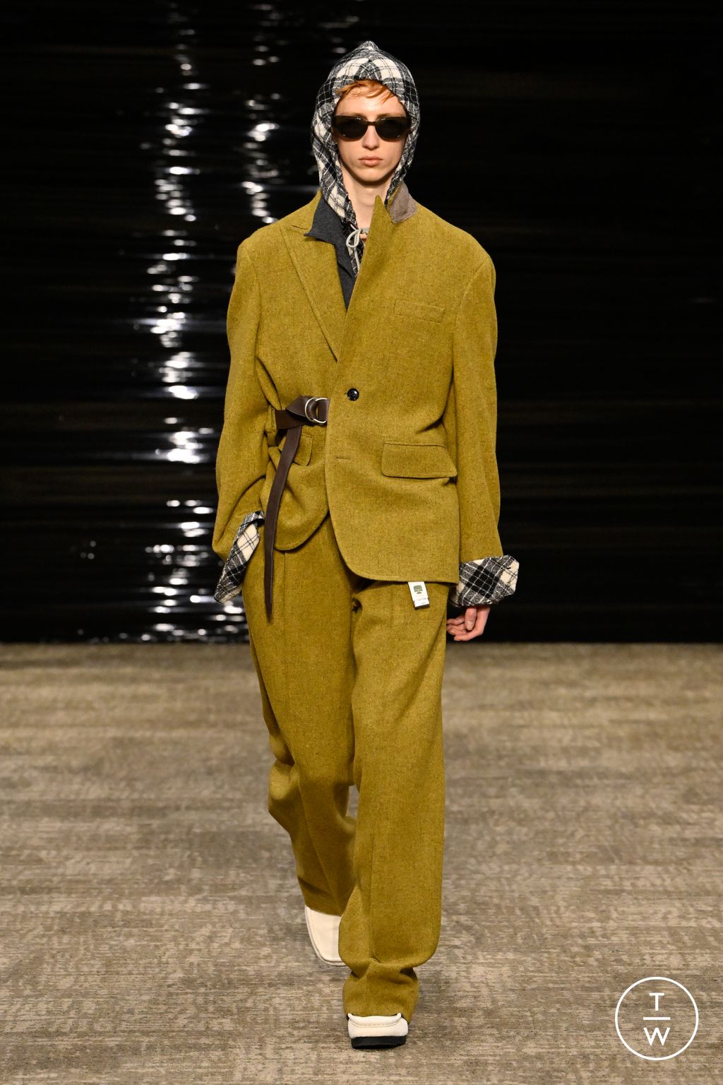 Fashion Week Paris Fall/Winter 2026 look 47 from the Kolor collection menswear