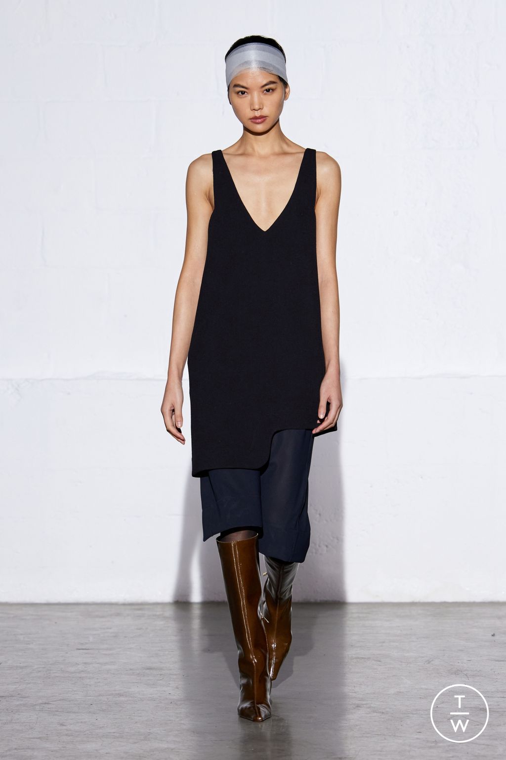 Fashion Week New York Fall/Winter 2024 look 20 from the Tibi collection 女装