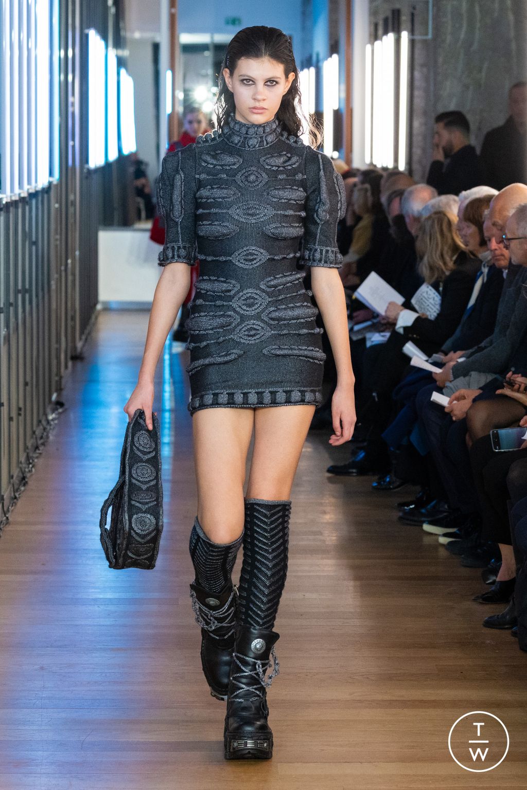 Fashion Week Paris Fall/Winter 2024 look 115 from the IFM PARIS collection 女装