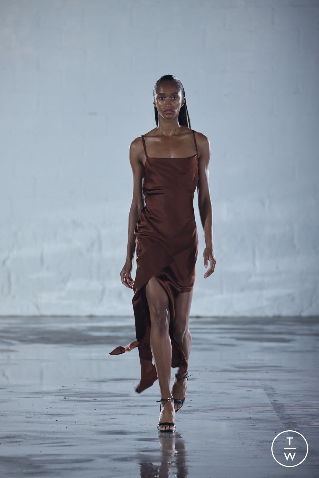 Fashion Week New York Fall/Winter 2023 look 20 from the Helmut Lang collection womenswear