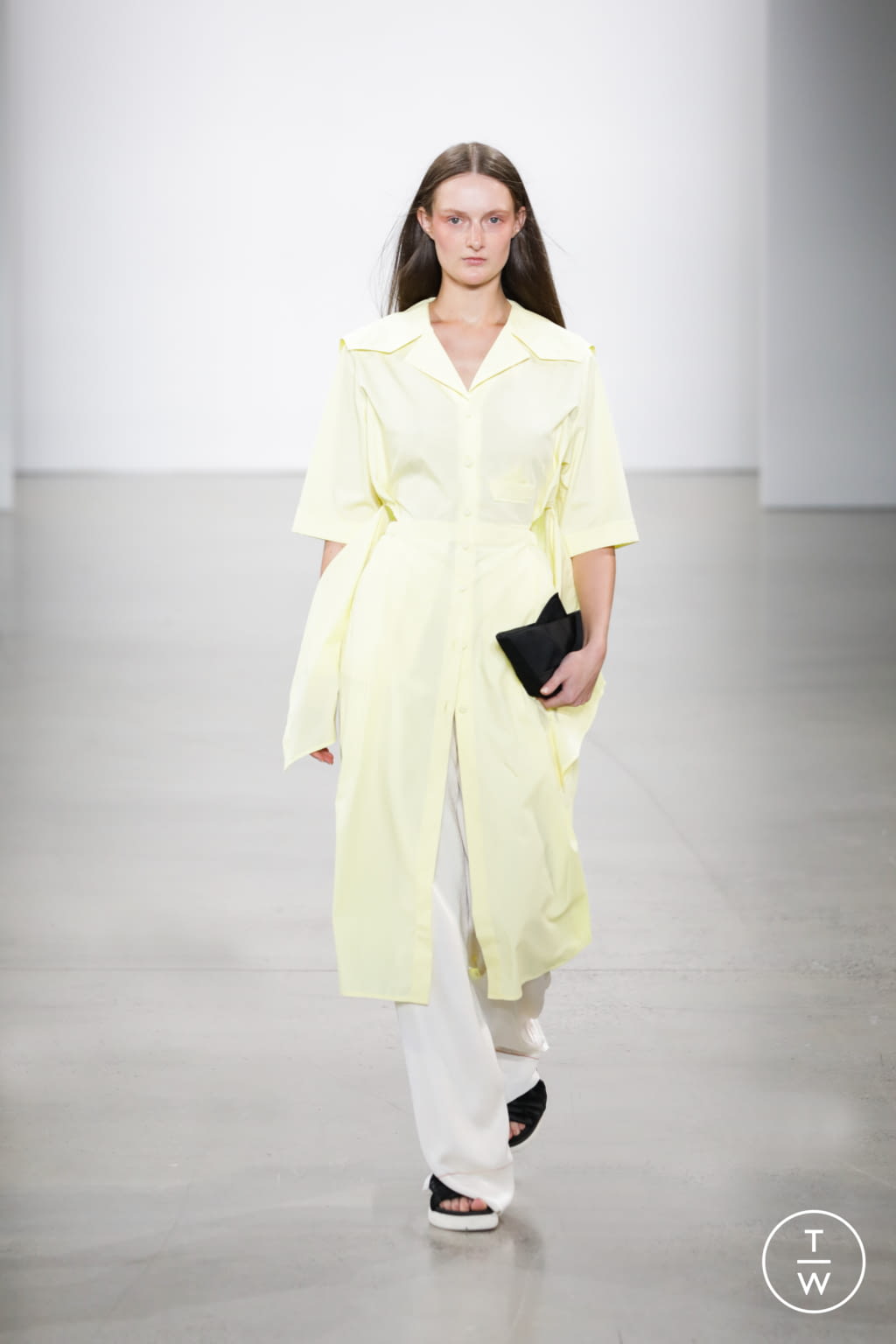 Fashion Week New York Spring/Summer 2022 look 21 from the Bevza collection womenswear