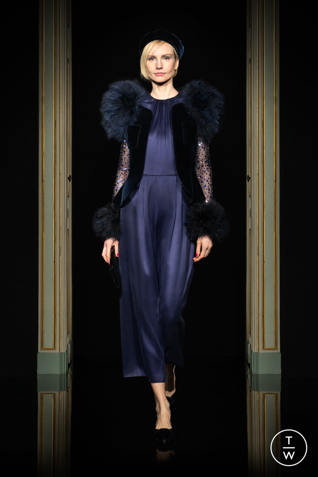 Fashion Week Paris Spring/Summer 2021 look 21 from the Giorgio Armani Privé collection couture