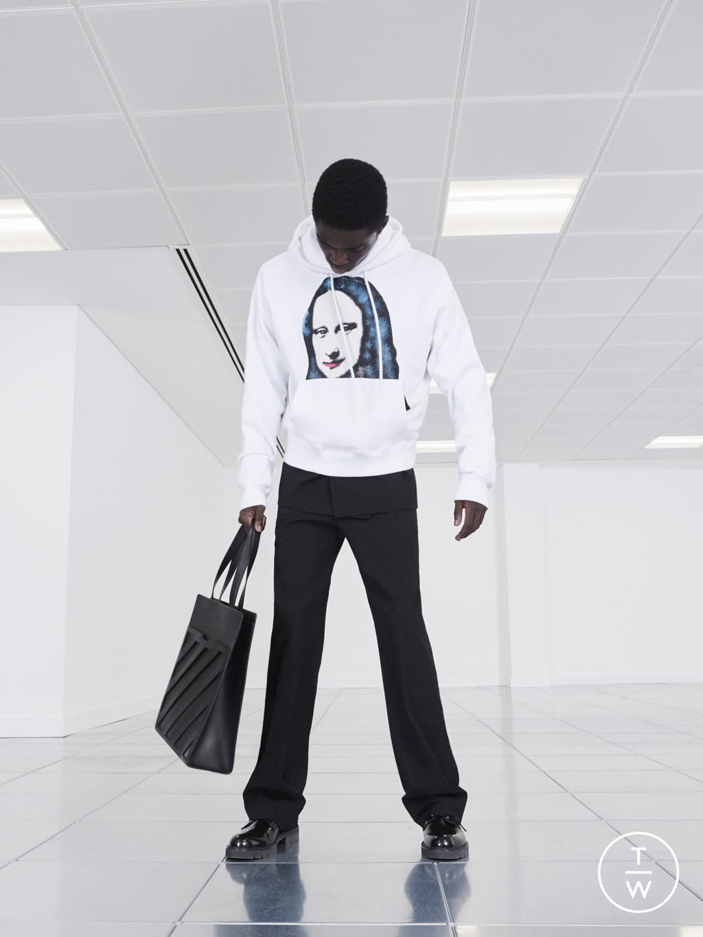 Fashion Week Paris Pre-Fall 2020 look 21 from the Off-White collection 男装