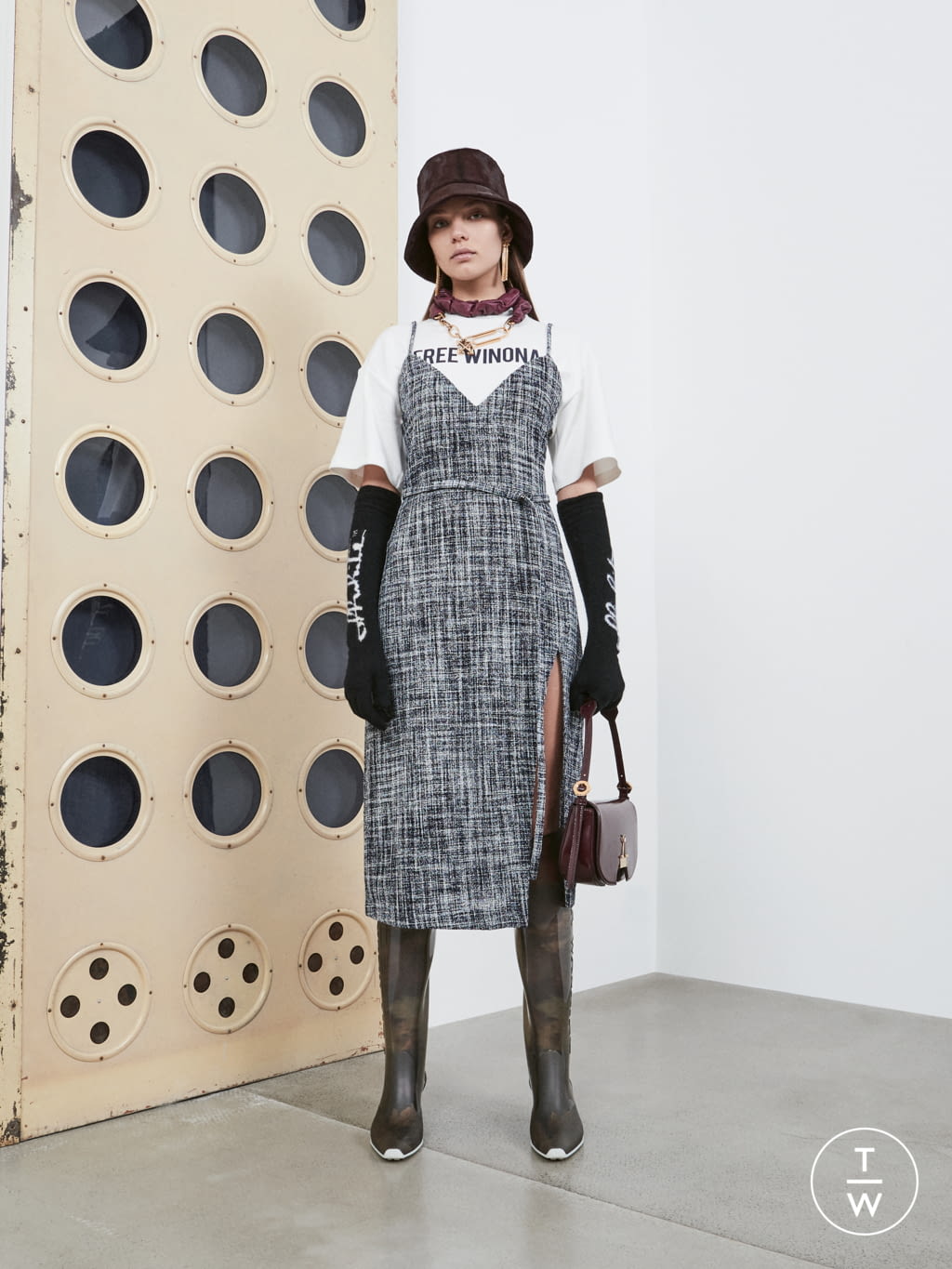 Fashion Week Paris Pre-Fall 2020 look 21 from the Off-White collection 女装