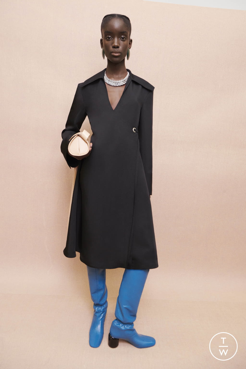 Fashion Week Milan Pre-Fall 2022 look 21 from the Jil Sander collection 女装