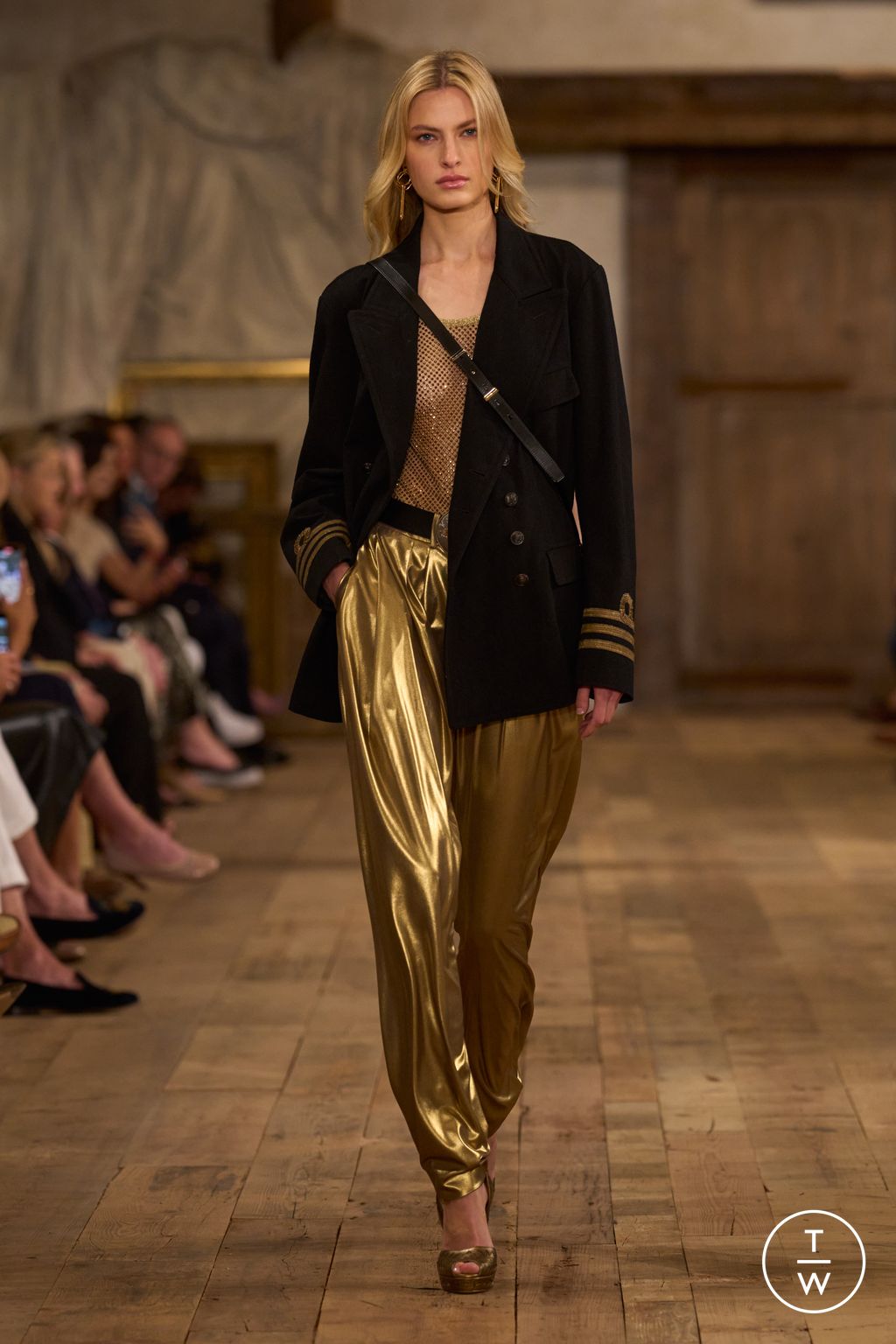Fashion Week New York Spring/Summer 2024 look 21 from the Ralph Lauren collection womenswear
