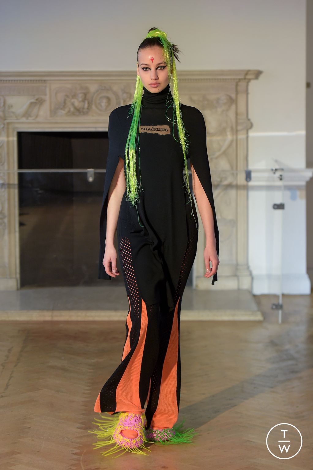 Fashion Week London Fall/Winter 2023 look 21 de la collection Chau Rising womenswear