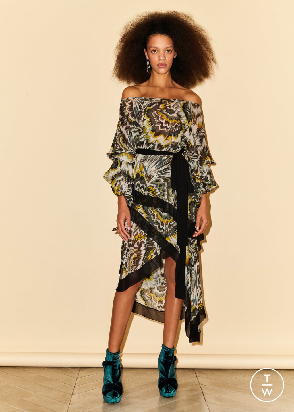 Fashion Week Paris Pre-Fall 2019 look 21 from the Sonia Rykiel collection womenswear